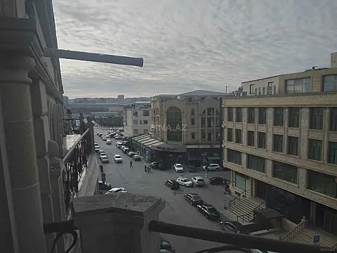 Kirayə verilir 3 otaqlı ofis 125 m²