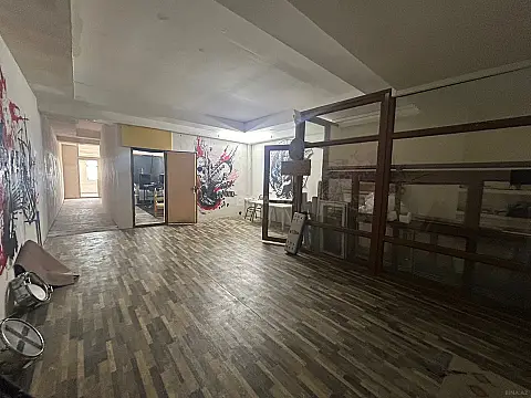 Kirayə verilir 3 otaqlı ofis 125 m²