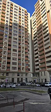 Satılır 3 otaqlı mənzil 156 m²