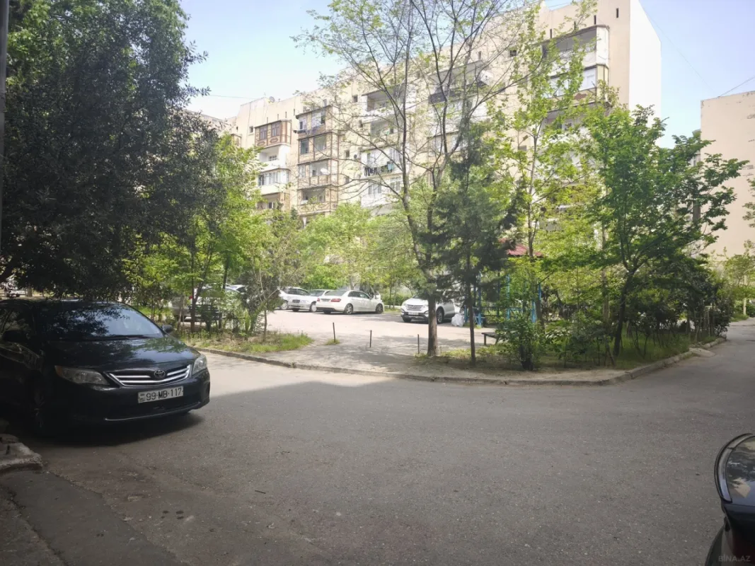 Satılır 4 otaqlı mənzil 90 m²