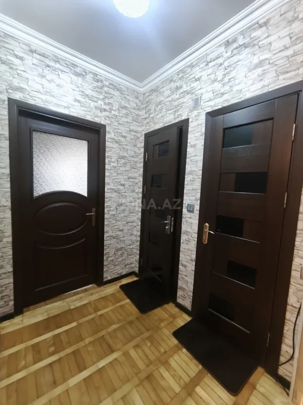 Satılır 4 otaqlı mənzil 90 m²