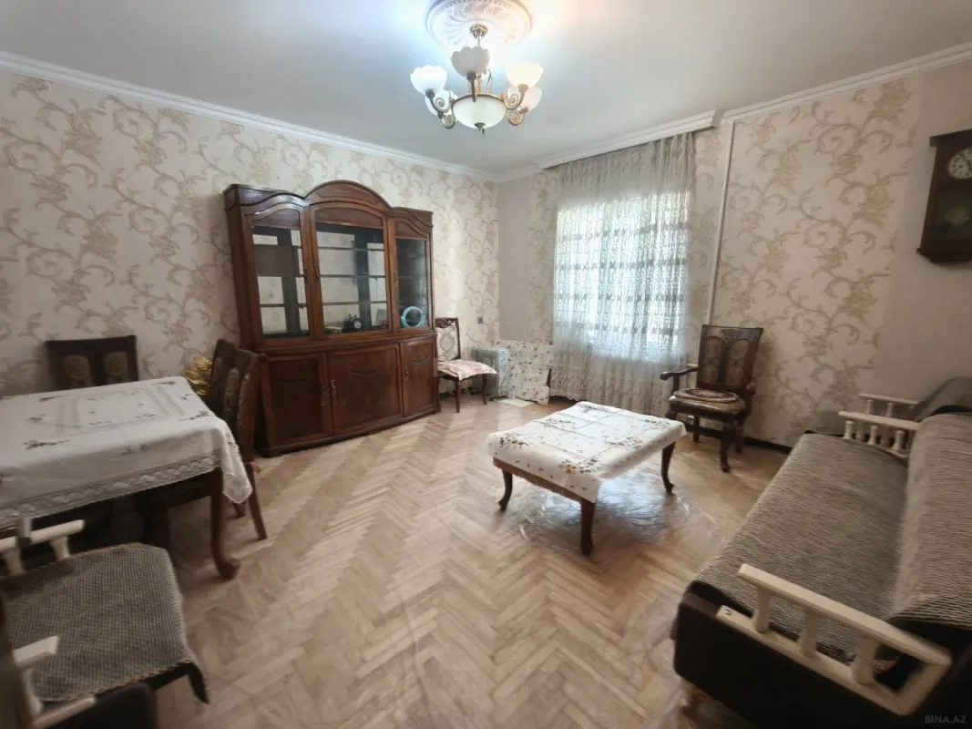 Satılır 4 otaqlı mənzil 90 m²