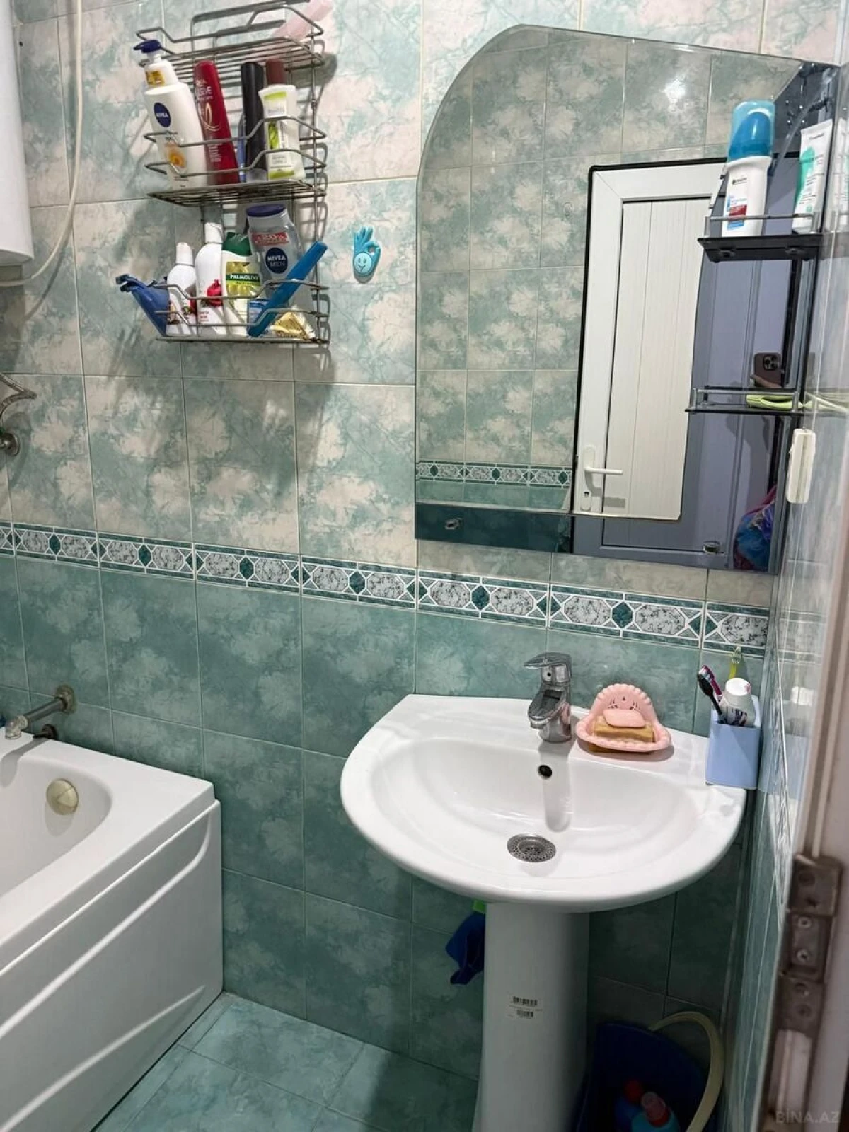 Kirayə verilir 2 otaqlı mənzil 60 m²