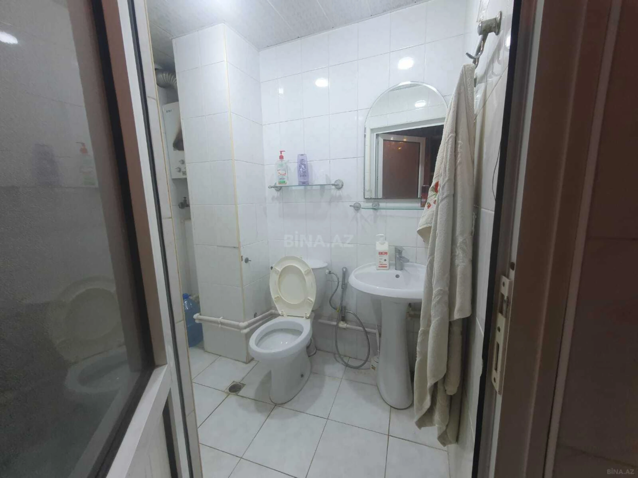 Satılır 4 otaqlı mənzil 95 m²