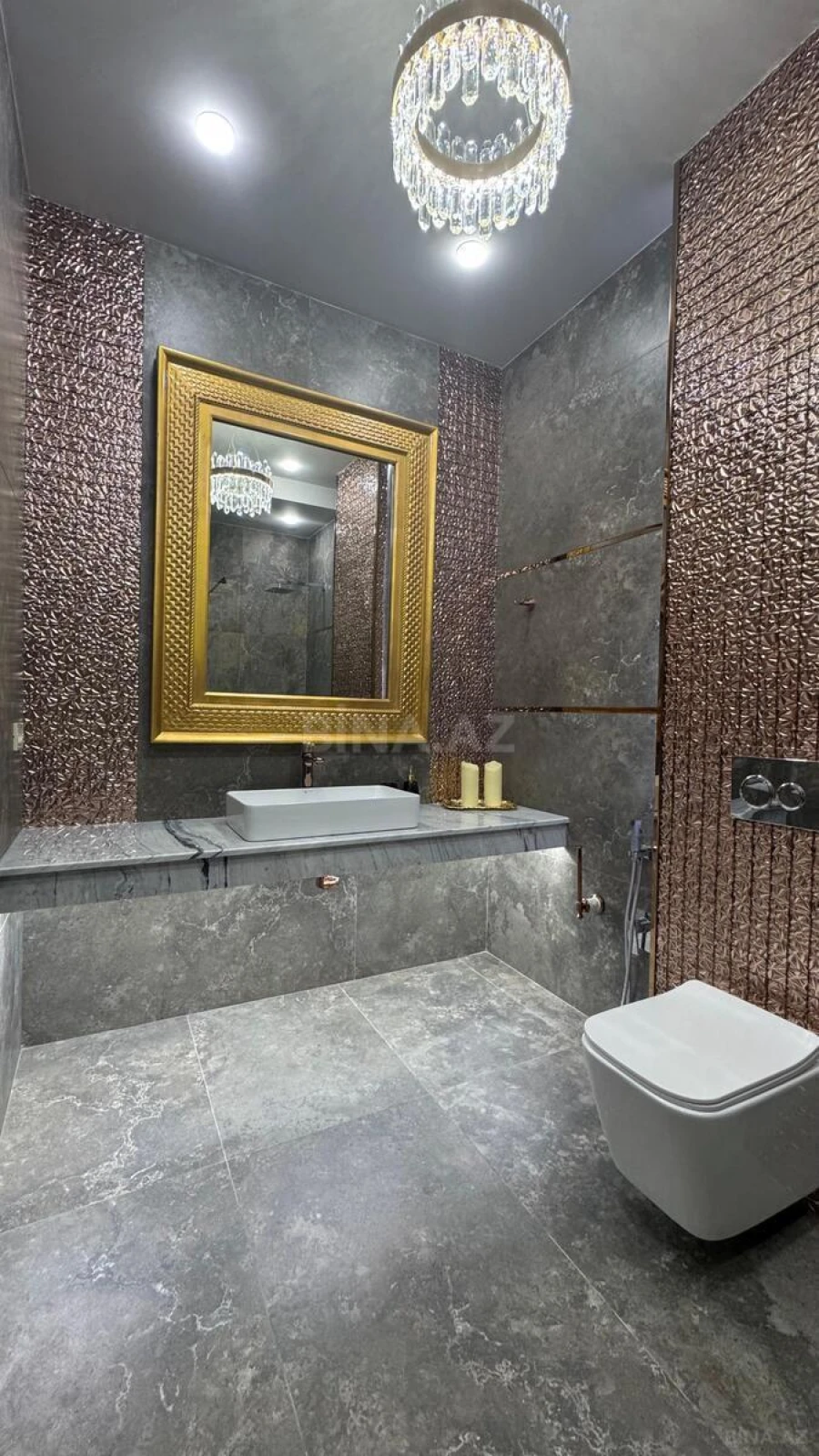 Satılır 3 otaqlı mənzil 148 m²