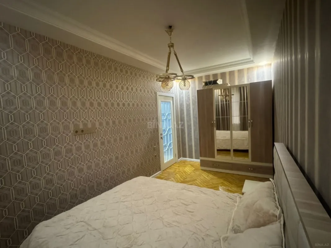 Kirayə verilir 4 otaqlı mənzil 125 m²