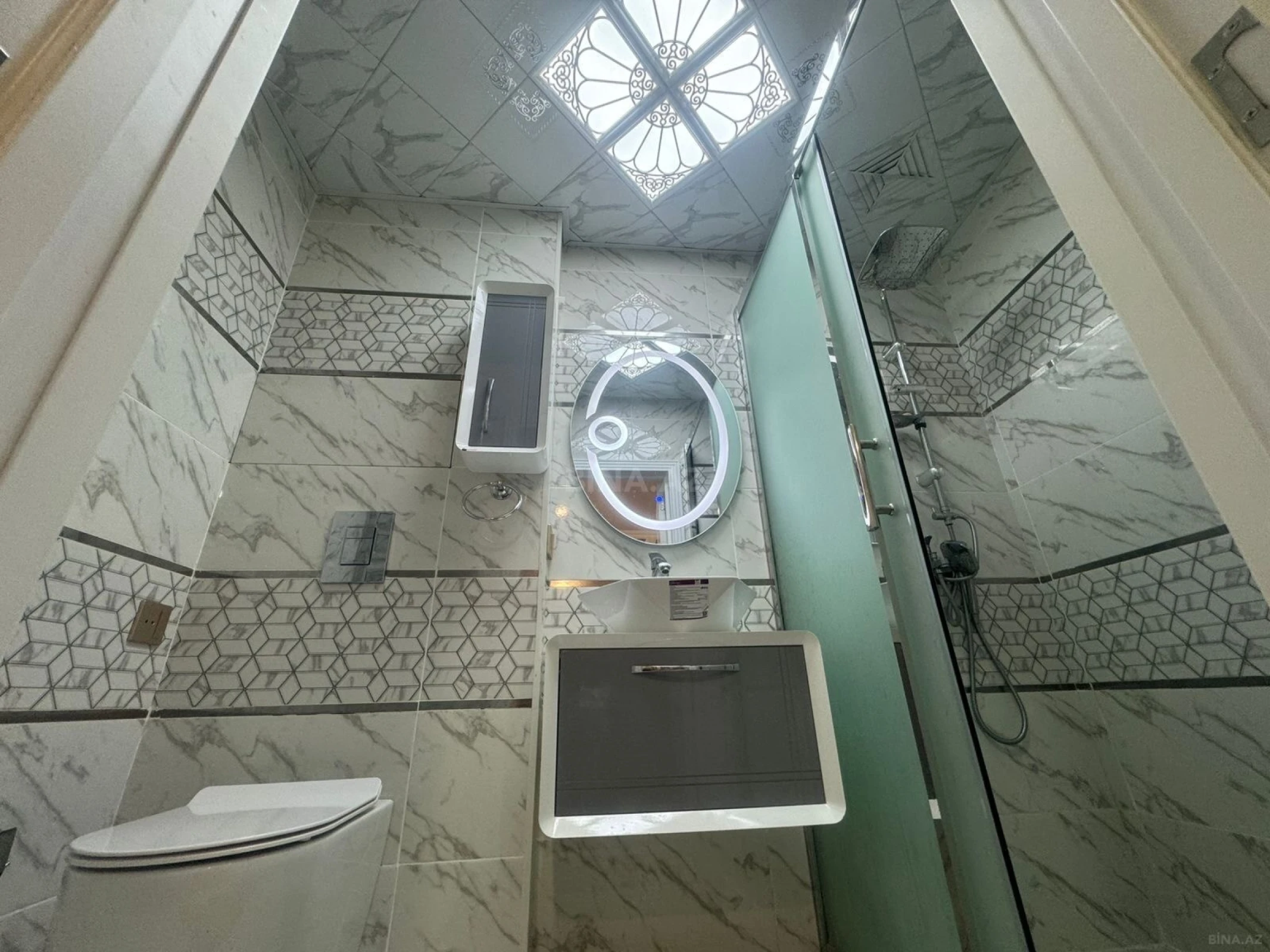 Kirayə verilir 4 otaqlı mənzil 125 m²