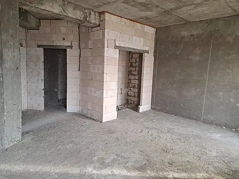 Satılır 3 otaqlı mənzil 148 m²