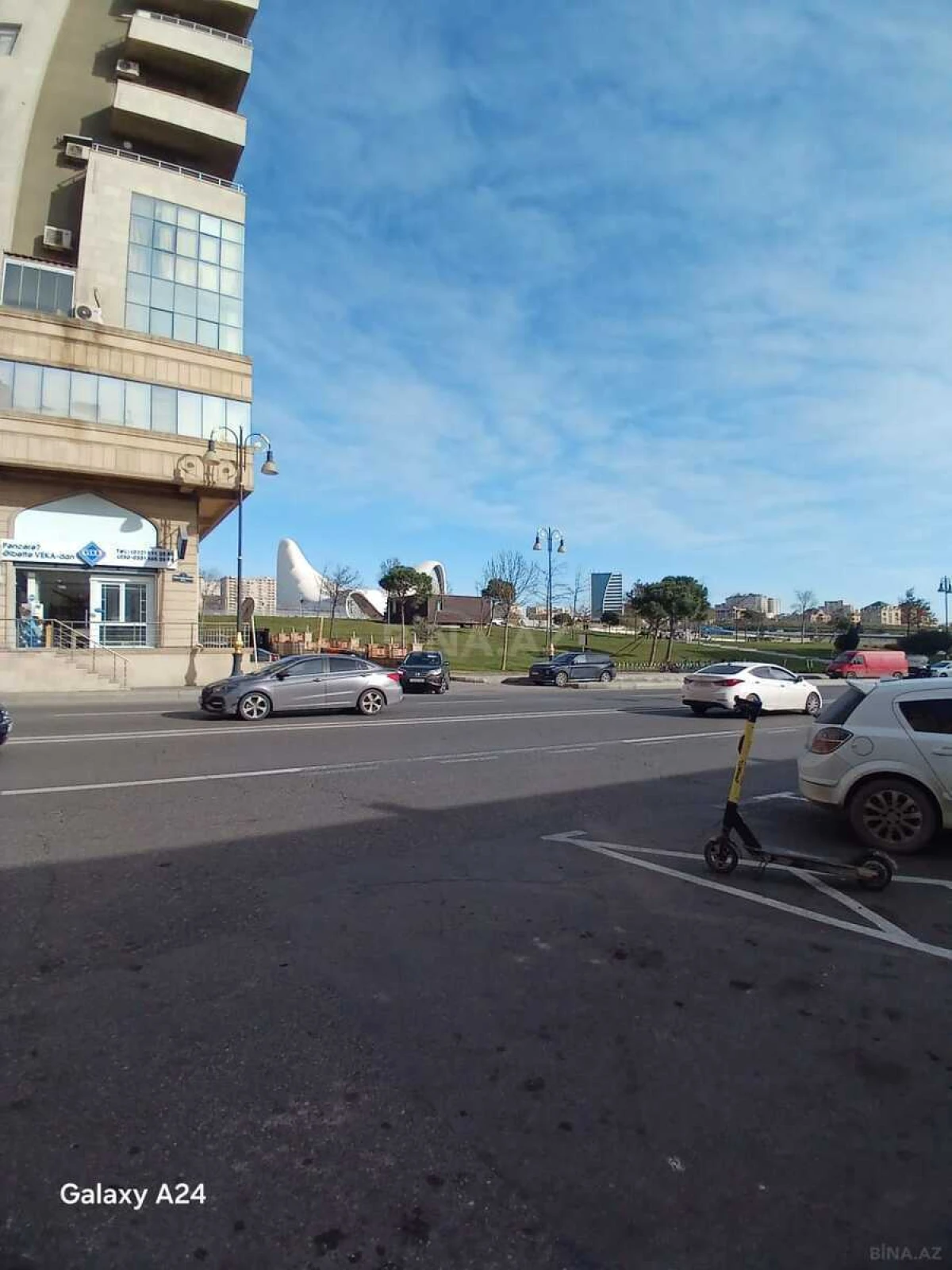 Kirayə verilir 2 otaqlı mənzil 75 m²