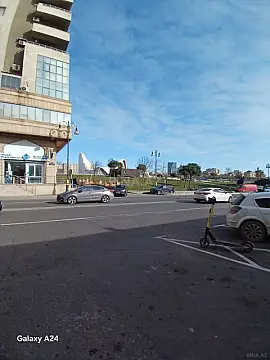 Kirayə verilir 2 otaqlı mənzil 75 m²