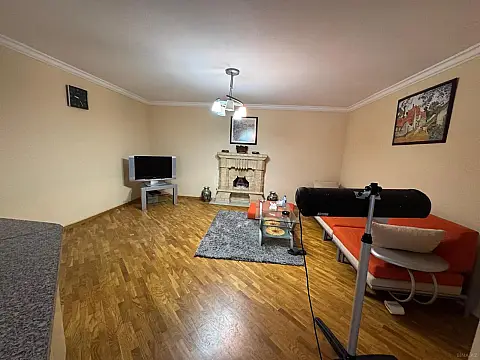 Satılır 2 otaqlı mənzil 91.2 m²
