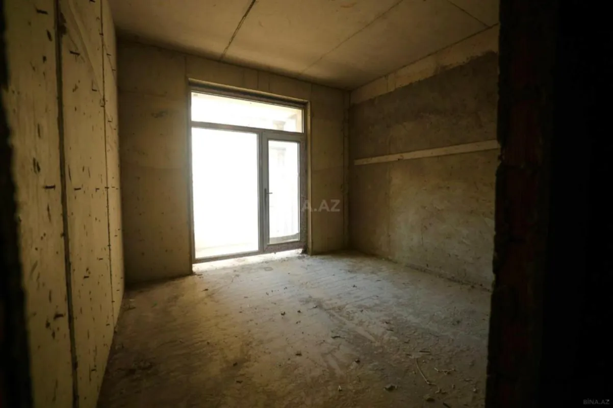 Satılır 3 otaqlı mənzil 108 m²