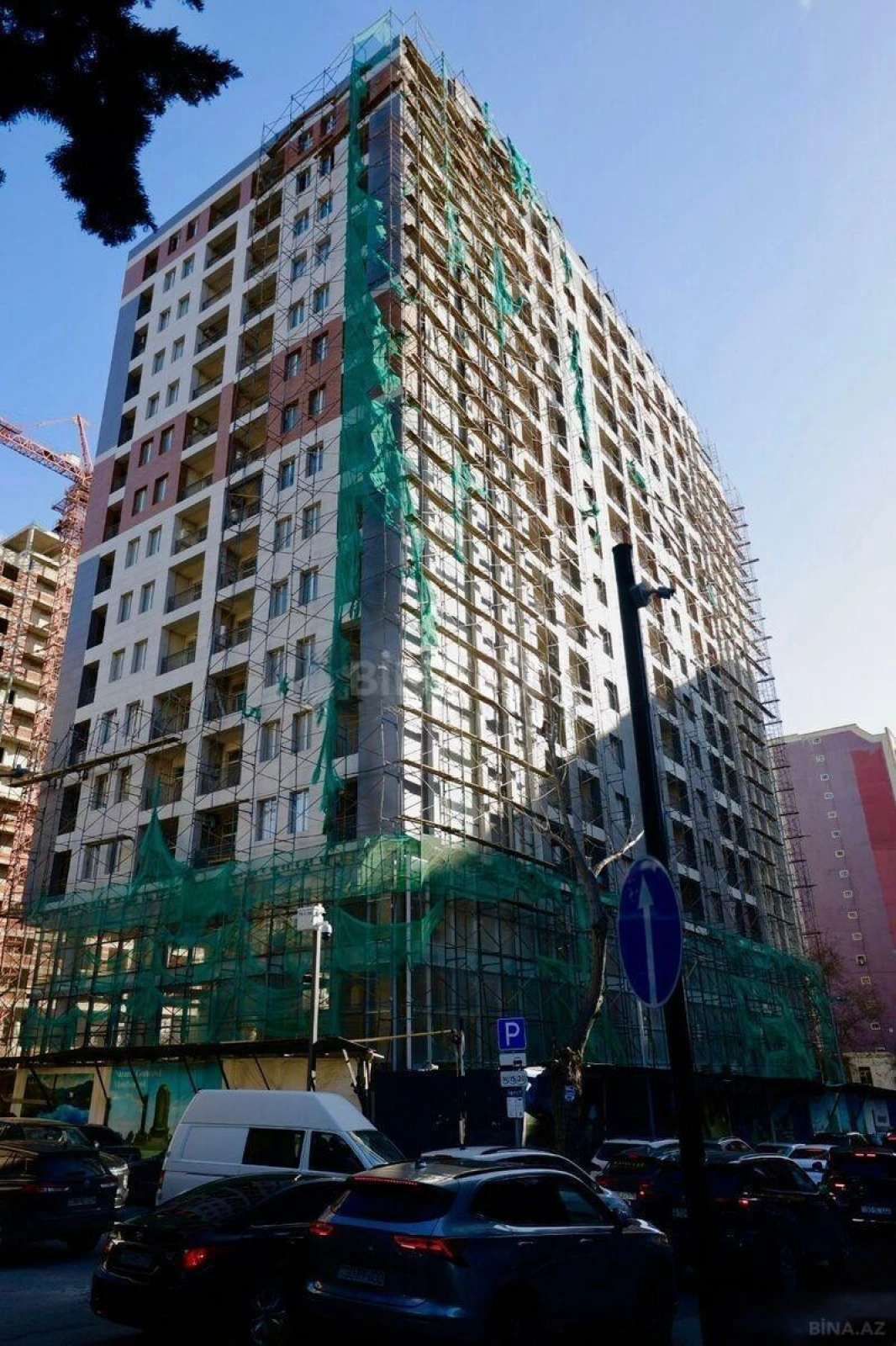 Satılır 3 otaqlı mənzil 108 m²