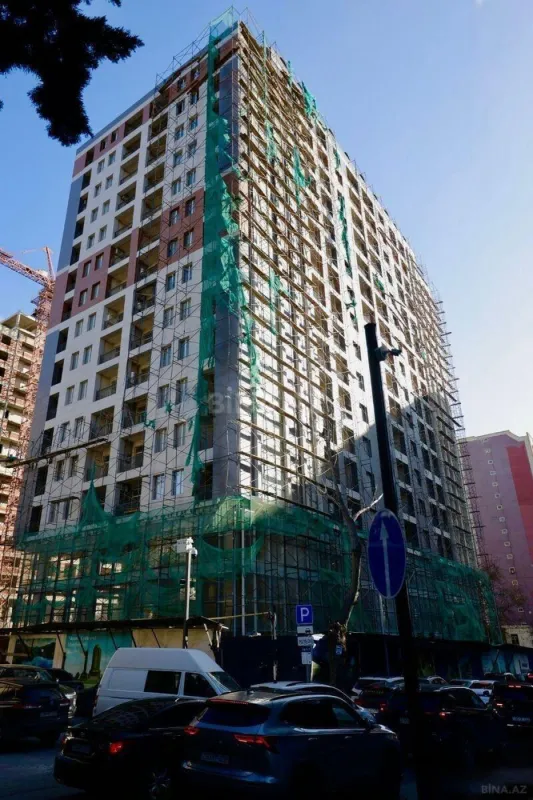 Satılır 3 otaqlı mənzil 108 m²