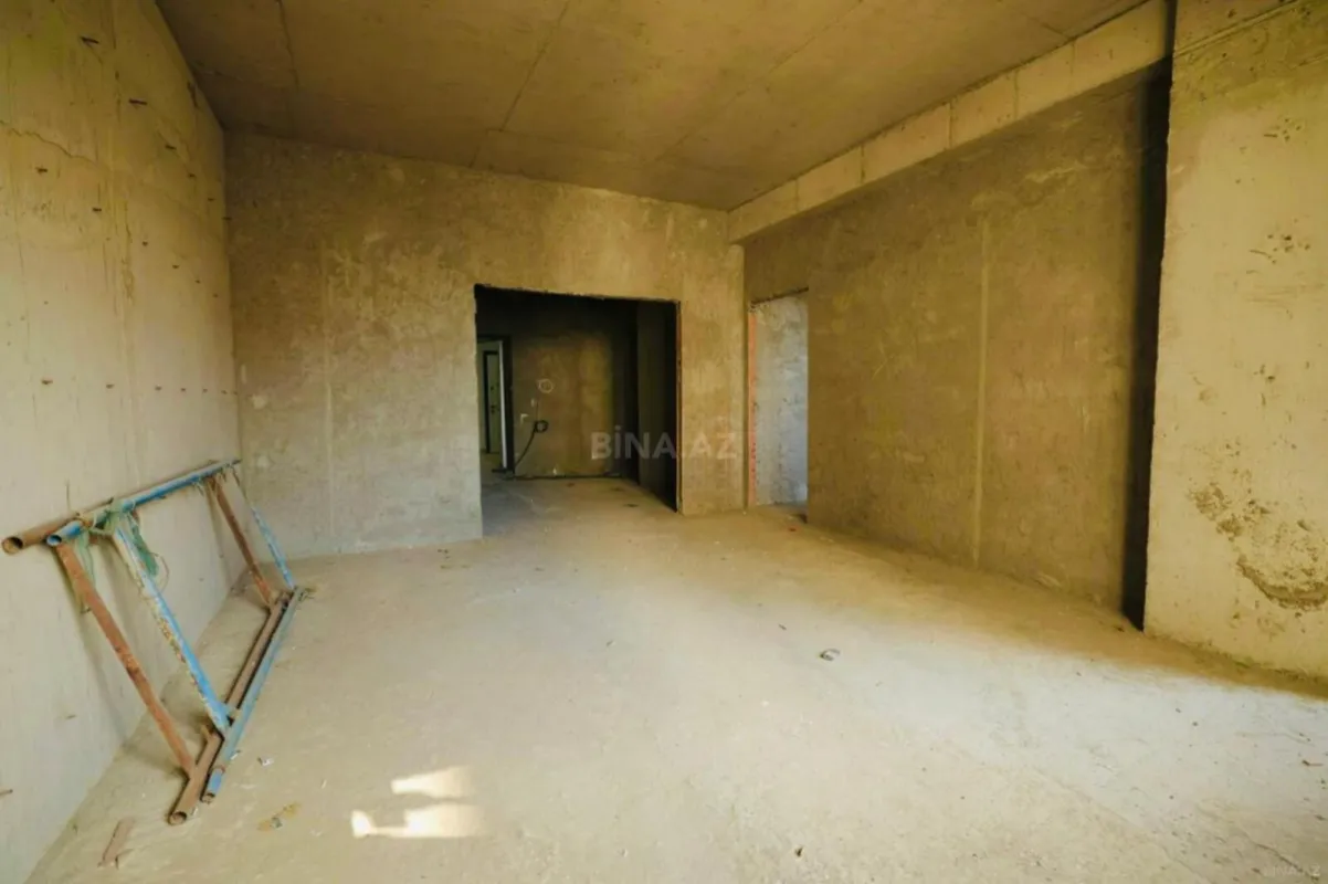 Satılır 3 otaqlı mənzil 108 m²