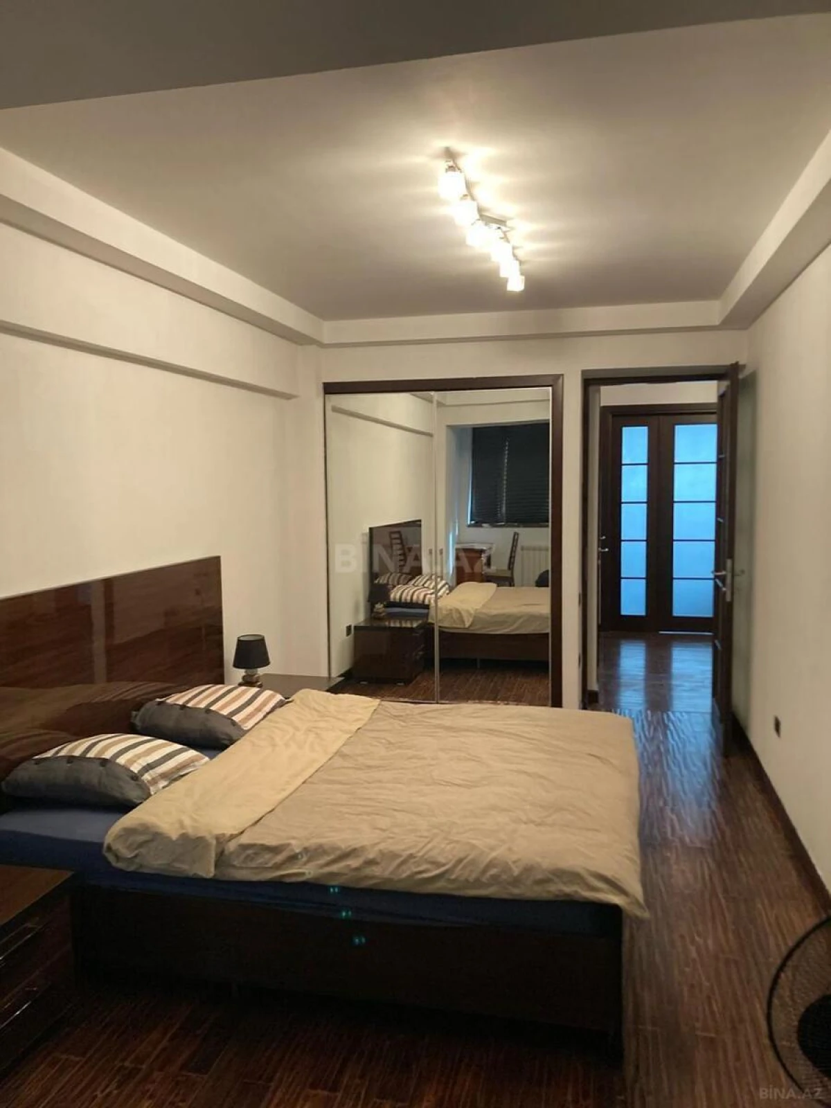 Kirayə verilir 3 otaqlı mənzil 100 m²