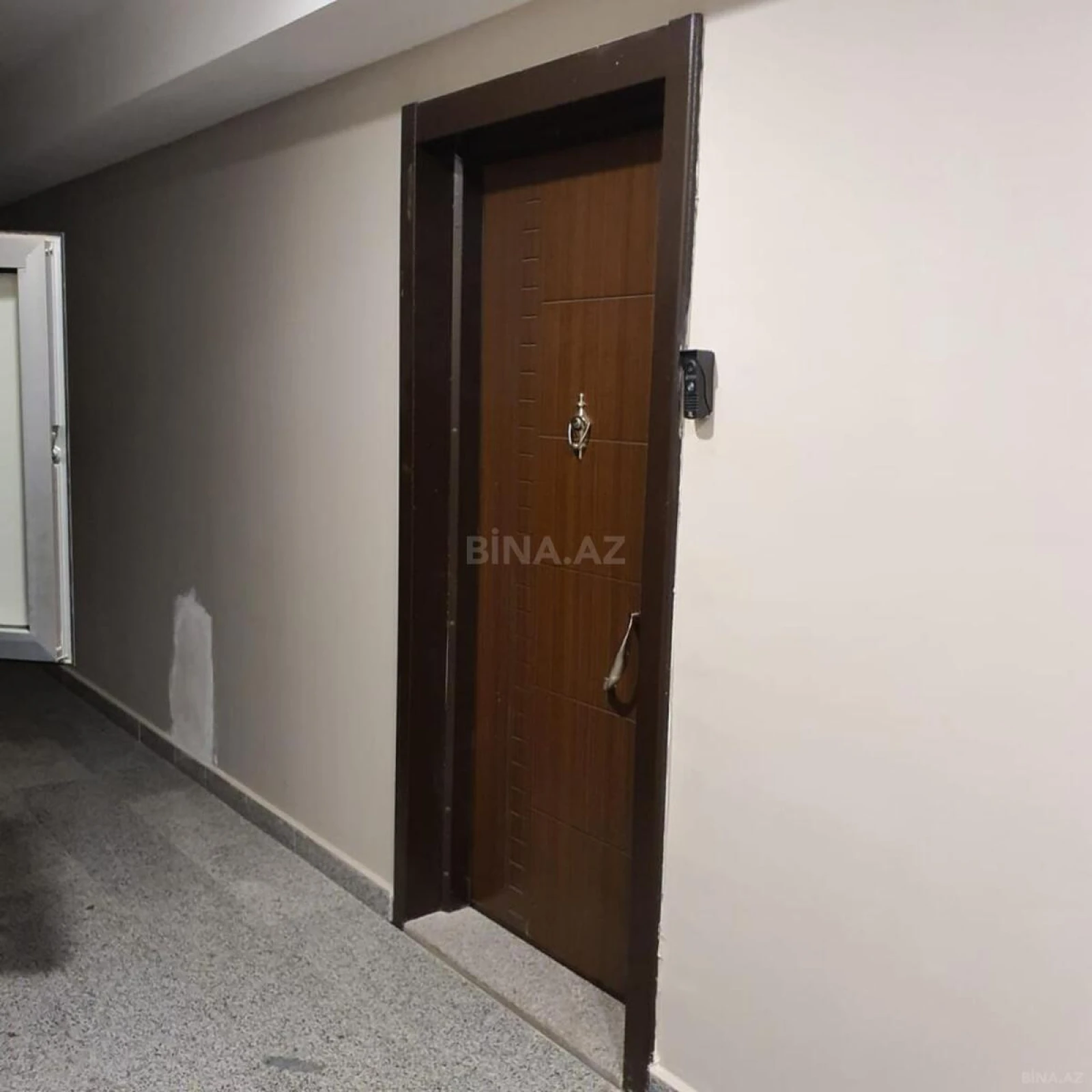 Kirayə verilir 3 otaqlı mənzil 105 m²