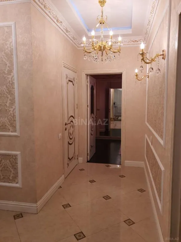 Kirayə verilir 3 otaqlı mənzil 105 m²