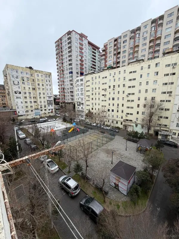 Satılır 2 otaqlı mənzil 60 m²