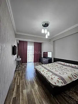 Kirayə verilir 2 otaqlı mənzil 96 m²