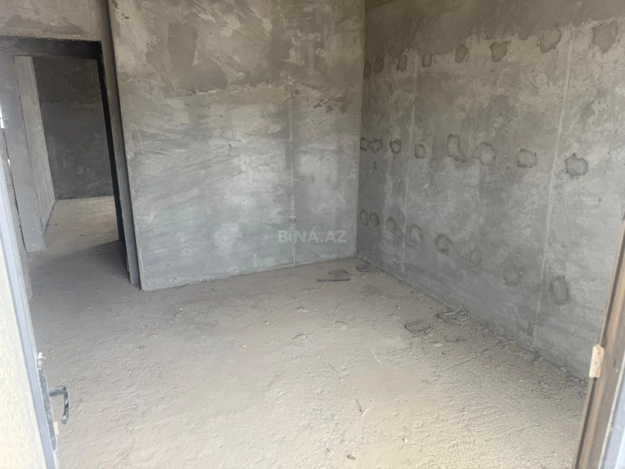 Satılır 4 otaqlı mənzil 157 m²