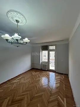 Kirayə verilir 2 otaqlı ofis 42 m²