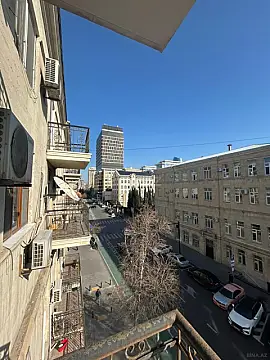 Kirayə verilir 2 otaqlı ofis 42 m² — Bakı, İçərişəhər 2 otaq 42.00 m²