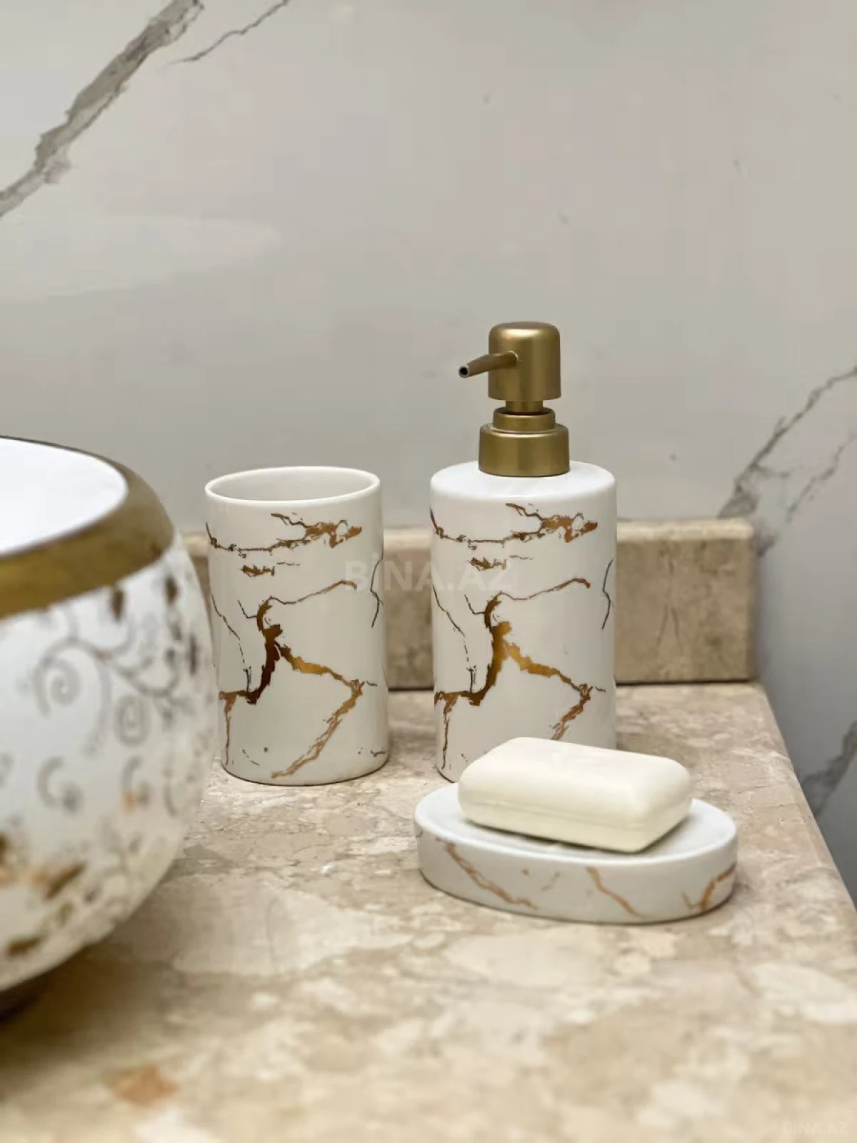 Kirayə verilir 2 otaqlı mənzil 80 m²