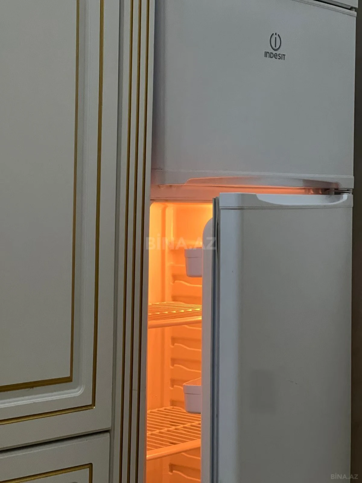 Kirayə verilir 2 otaqlı mənzil 80 m²