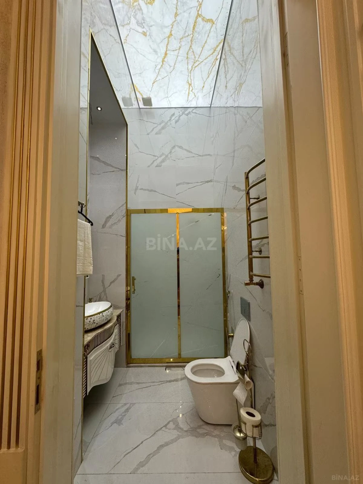 Kirayə verilir 2 otaqlı mənzil 80 m²