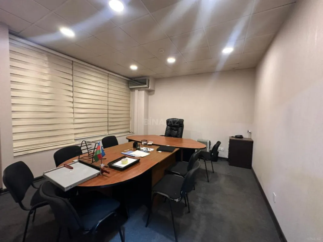Kirayə verilir 6 otaqlı ofis 180 m²