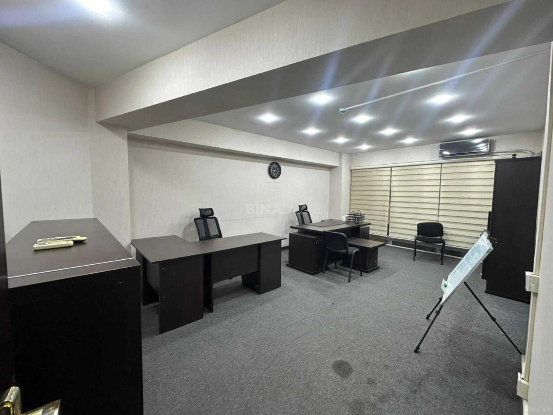 Kirayə verilir 6 otaqlı ofis 180 m²