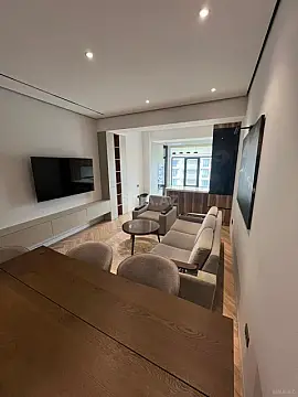 Kirayə verilir 2 otaqlı mənzil 86 m²