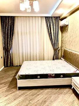 Kirayə verilir 3 otaqlı mənzil 115 m²