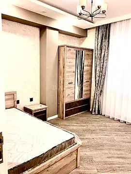 Kirayə verilir 3 otaqlı mənzil 115 m²