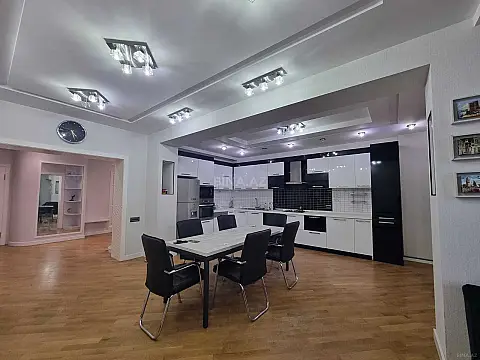 Kirayə verilir 3 otaqlı ofis 150 m² — Bakı, Xətai 3 otaq 150.00 m²