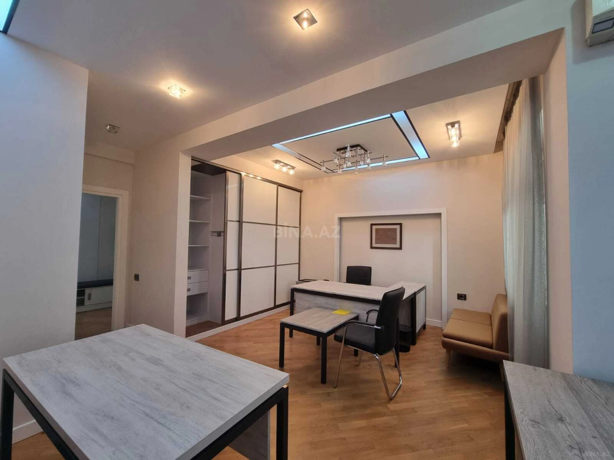 Kirayə verilir 3 otaqlı ofis 150 m²