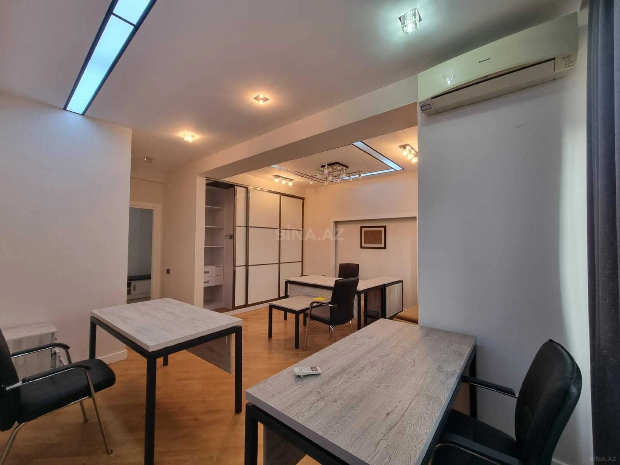 Kirayə verilir 3 otaqlı ofis 150 m²