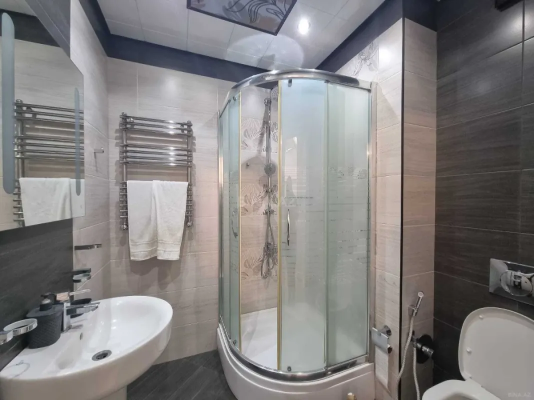 Kirayə verilir 3 otaqlı ofis 150 m²