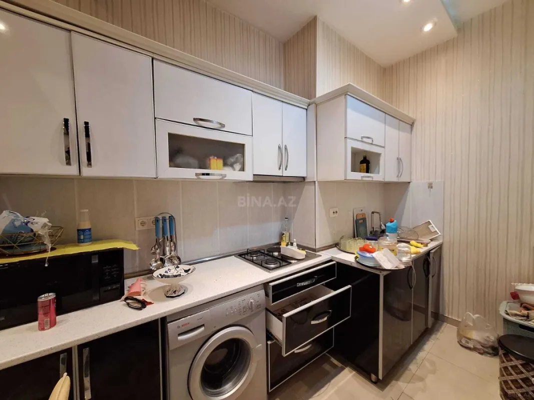 Satılır 4 otaqlı mənzil 105 m²