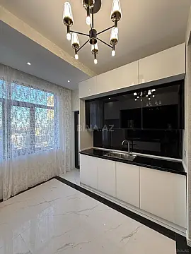 Satılır 3 otaqlı mənzil 105 m²