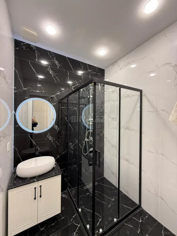 Satılır 3 otaqlı mənzil 105 m²