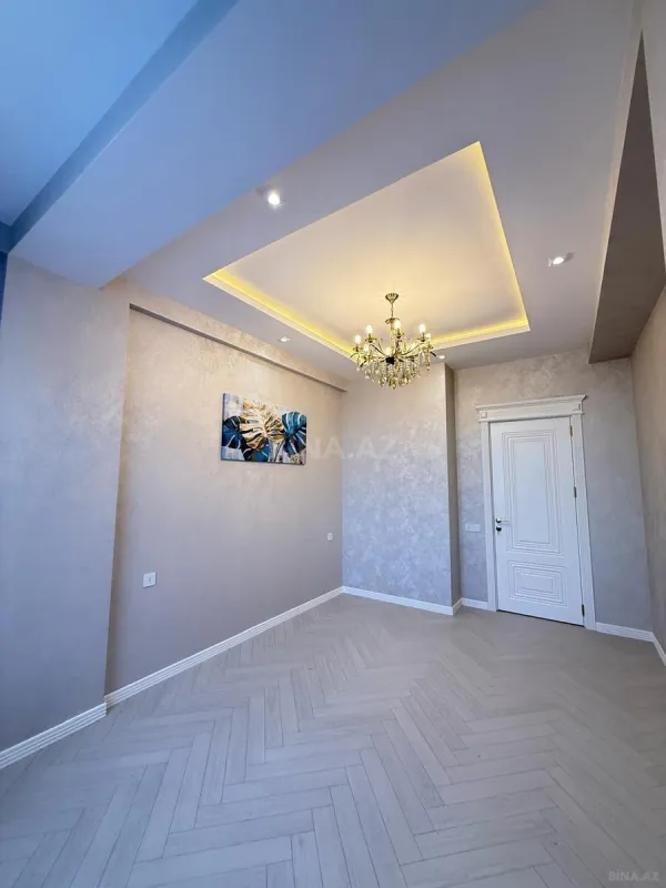 Satılır 3 otaqlı mənzil 105 m²