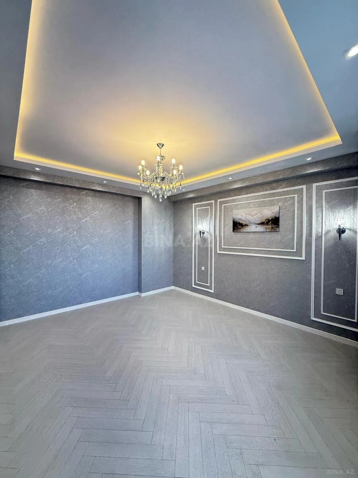 Satılır 3 otaqlı mənzil 105 m²