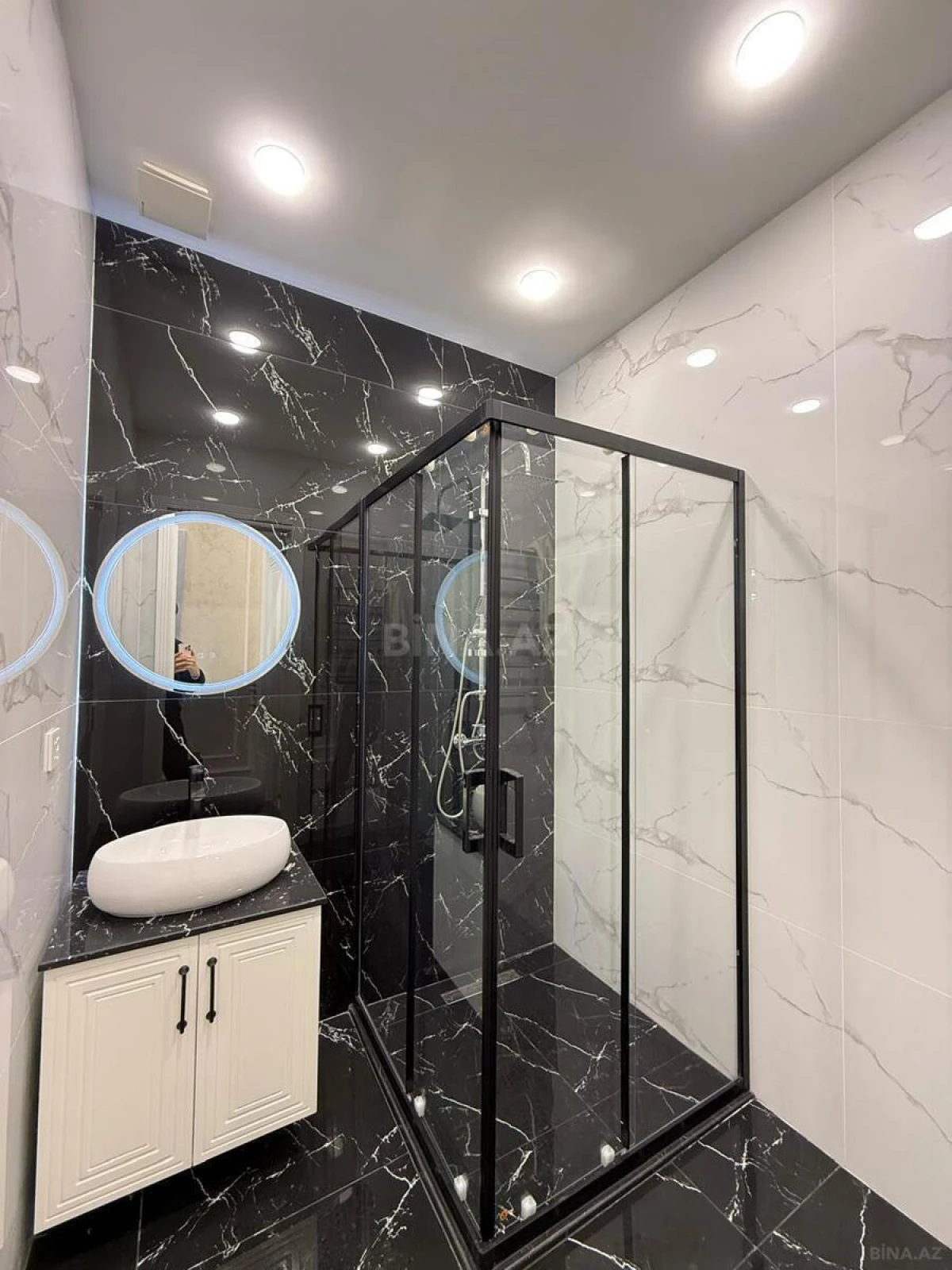 Satılır 3 otaqlı mənzil 105 m²