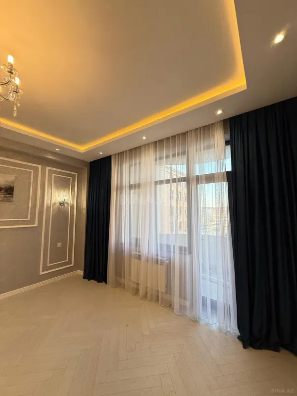 Satılır 3 otaqlı mənzil 105 m²