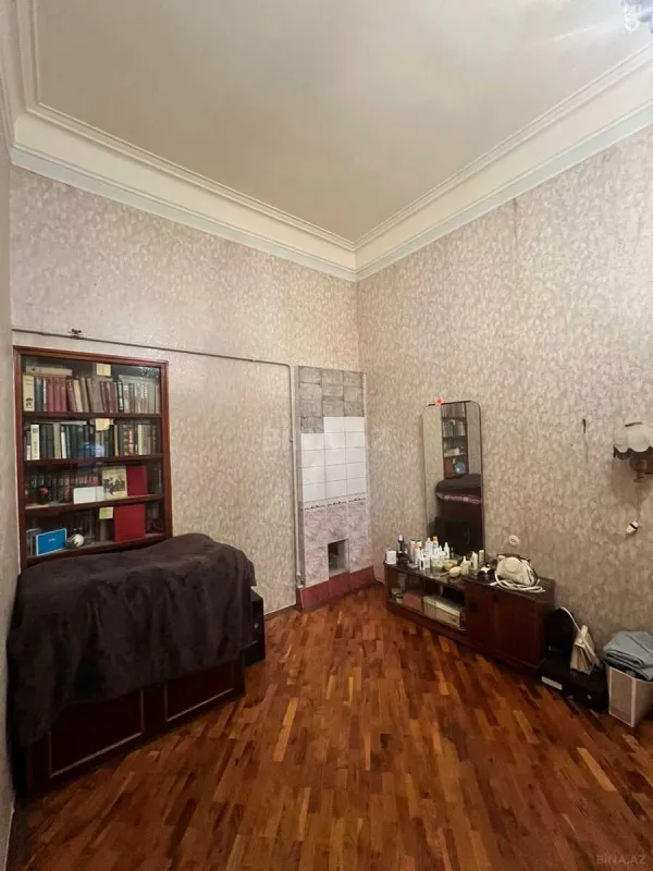 Satılır 3 otaqlı mənzil 98 m²