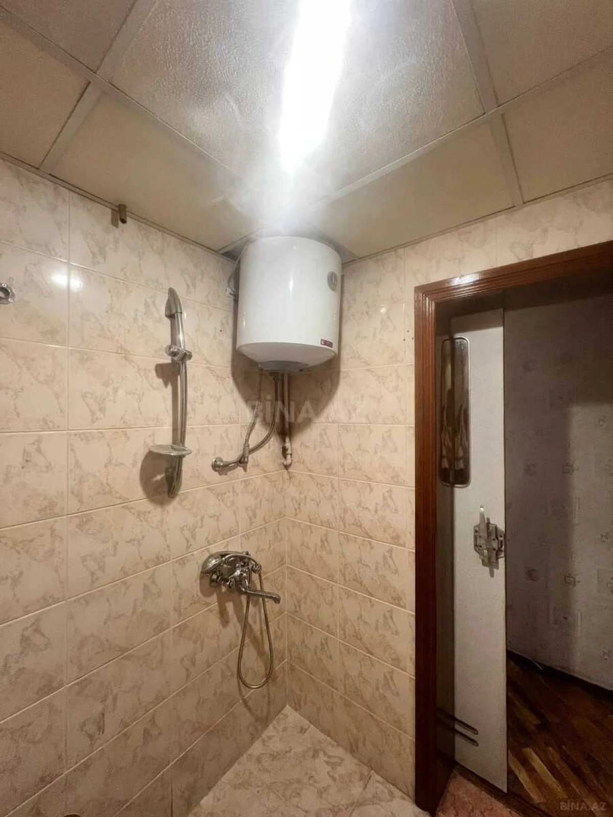 Satılır 3 otaqlı mənzil 98 m²