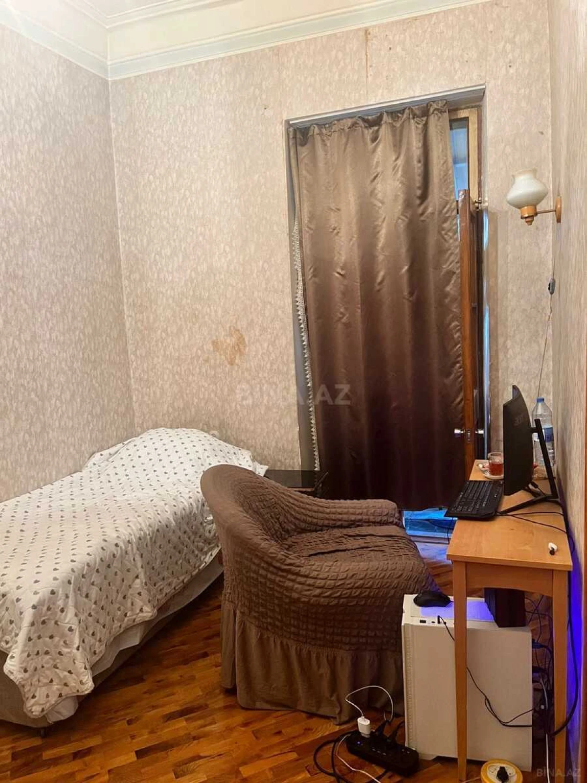 Satılır 3 otaqlı mənzil 98 m²