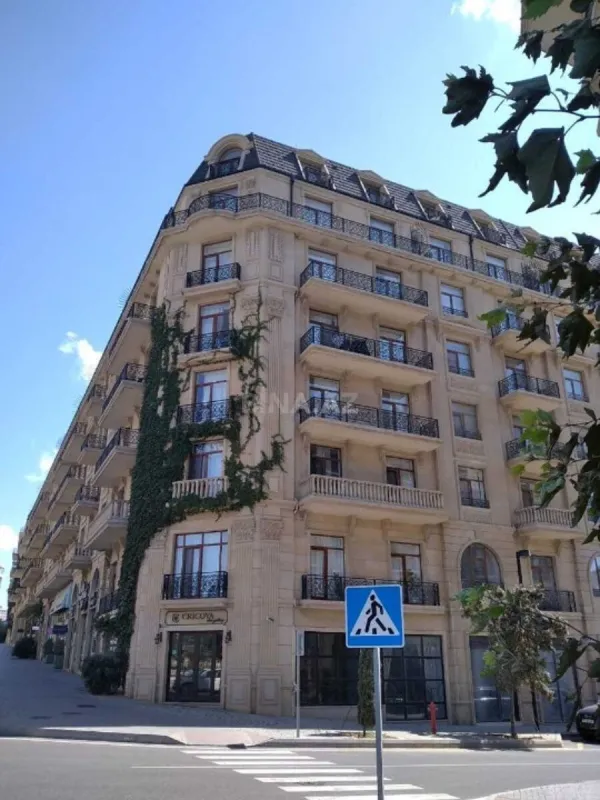 Satılır 3 otaqlı mənzil 116 m²